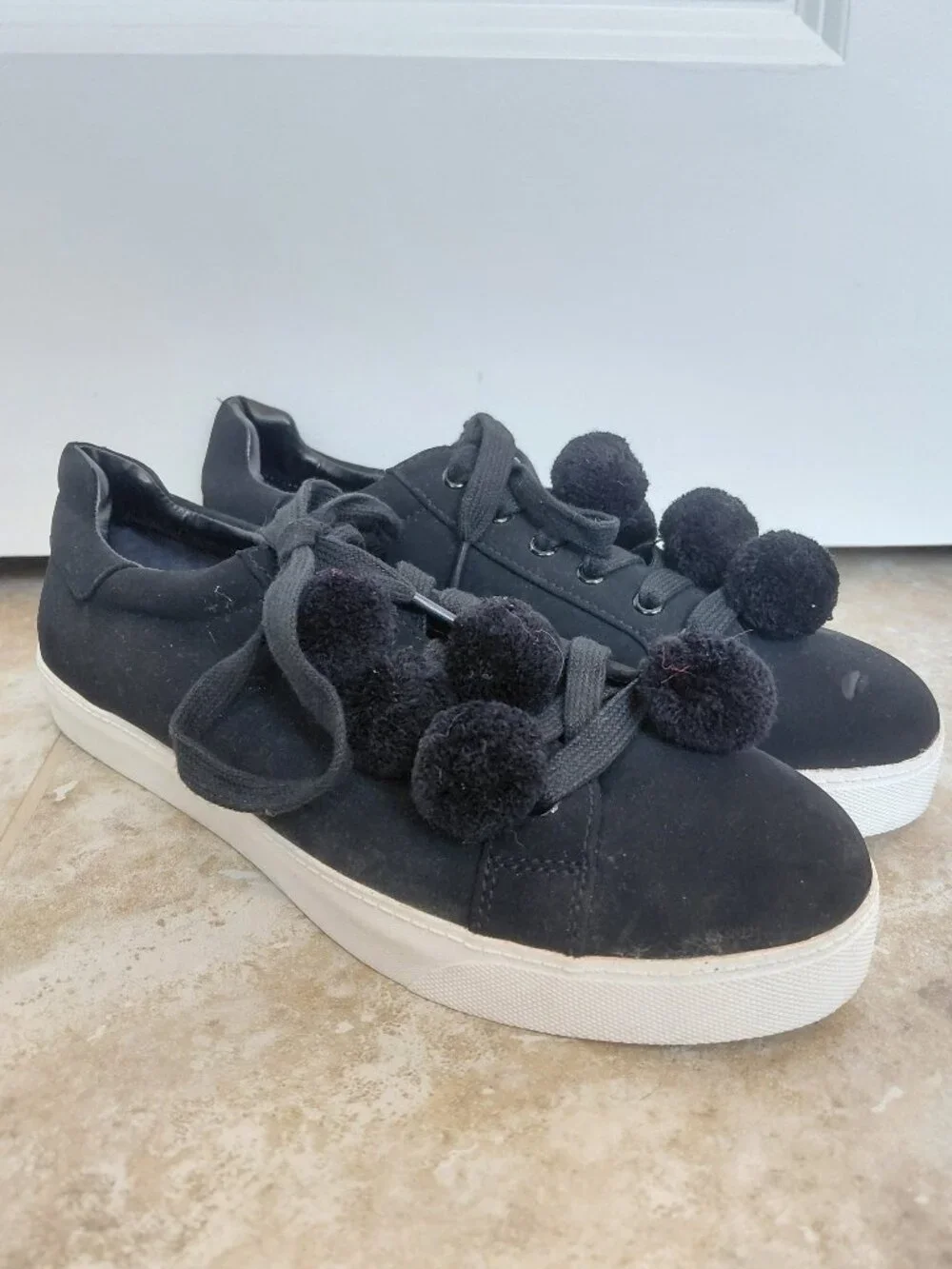 Circus by Sam Edelman Black Ball Sneakers